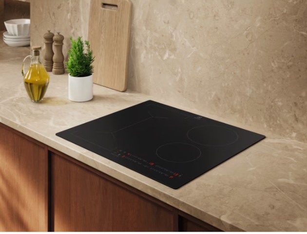 Electrolux EIV63443CT beépíthető indukciós kerámialap, Bridge összekapcsolható főzőzóna, 59x52x4.4 cm, matt fekete szín 
