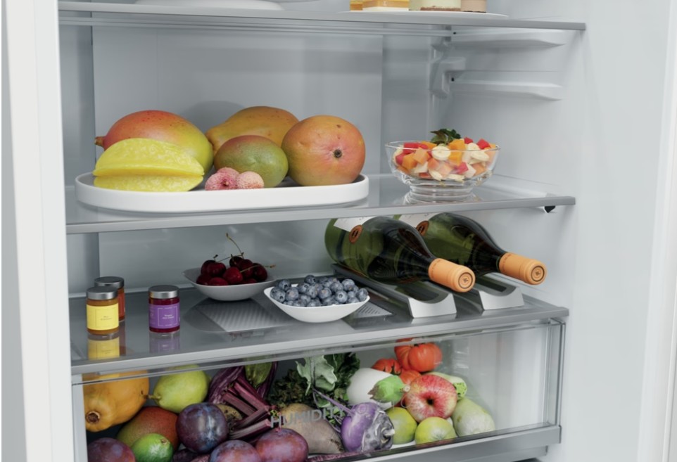 Haier HBQW5719E Total No Frost beépíthető alulfagyasztós kombinált hűtőszekrény, 281/101L, Wifi, 69x55x193.5 cm
