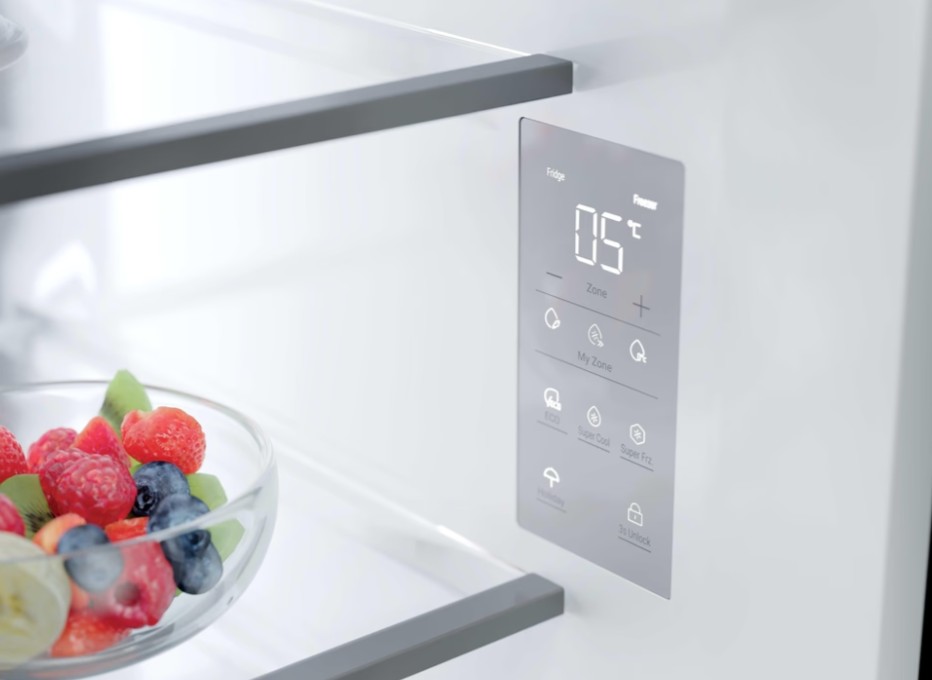 Haier HFKR7819DNGB No Frost side by side hűtőszekrény francia ajtós kialakítással, 299/169L, 83x59.4x190 cm, fekete szín 