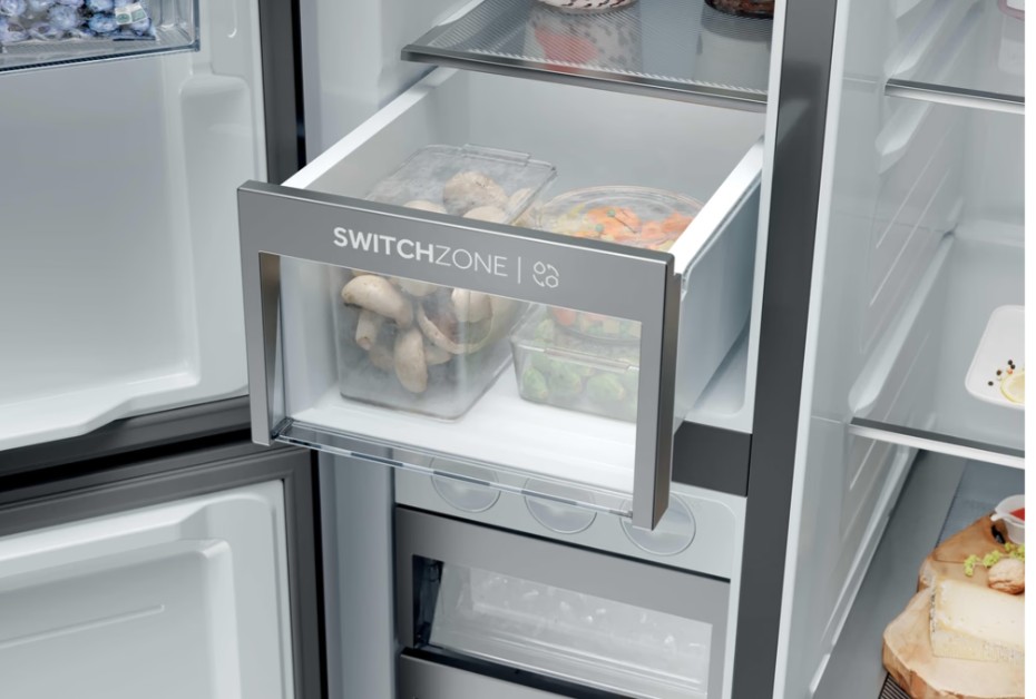 Haier HSPR79F18EWMB No Frost side by side hűtőszekrény, 384/189L, Wifi, 90.5x70.7x177.5 cm, szálcsiszolt fekete szín 