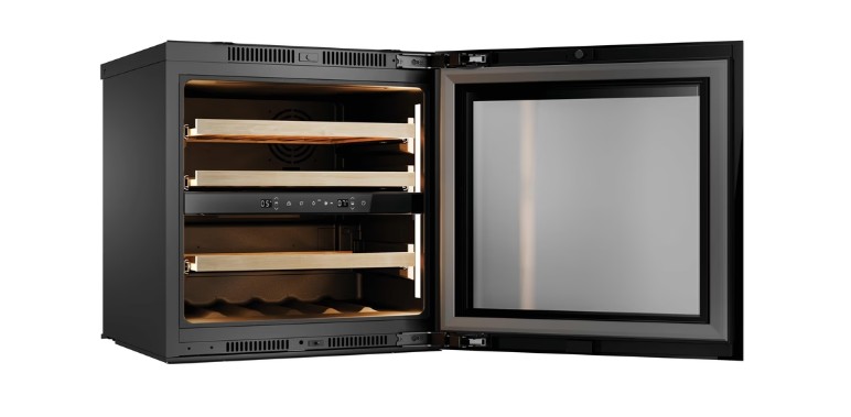 Haier HW60G25F2 beépíthető borhűtő, 21 palack, Wifi, 59.5x55.9x58.6 cm, fekete szín
