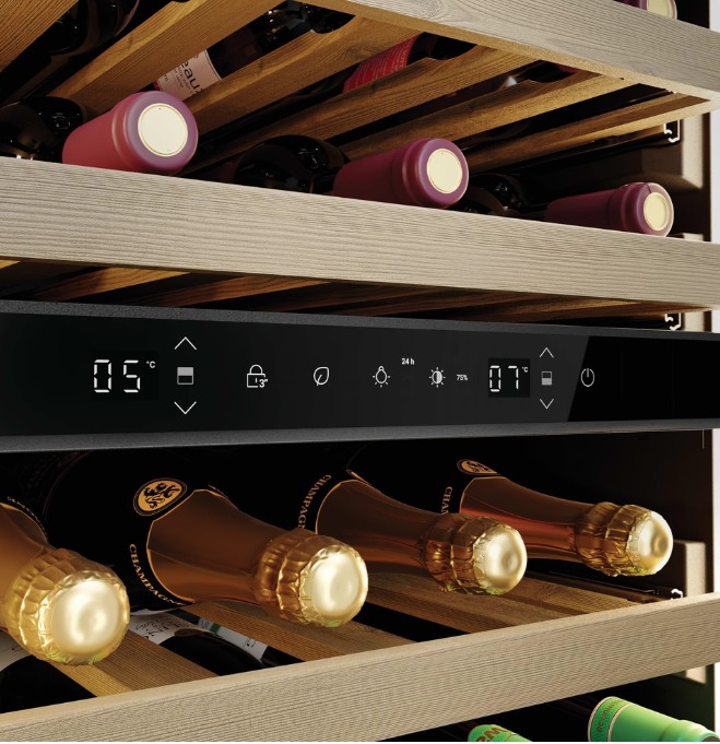 Haier HW60G25F2 beépíthető borhűtő, 21 palack, Wifi, 59.5x55.9x58.6 cm, fekete szín