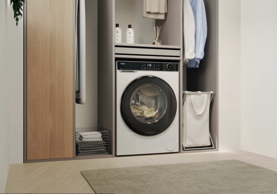Haier HW70-BP14357TU-S elöltöltős mosógép, 7 kg, inverter motor, gőz, Wifi, 59.5x46.8x85 cm