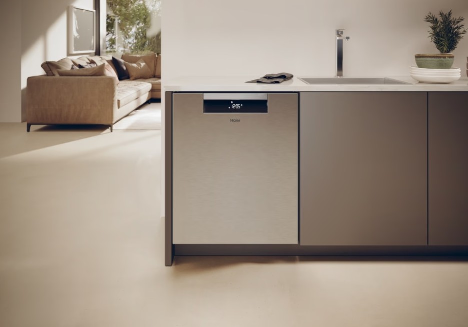 Haier XU 4A4M4PSX pult alá építhető kezelőpaneles mosogatógép,  inox gyári előlappal, 14 teríték, Wifi, inverter motor, 3 kosár, automatikus ajtónyitás, 59.7x55.5x81.8 cm
