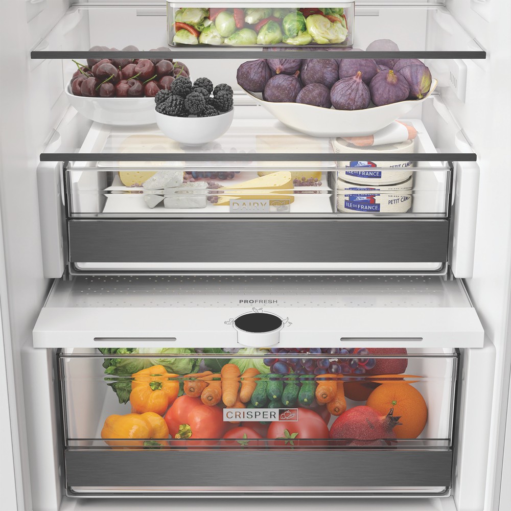 Whirlpool WHK2 5292 B4E Total No Frost beépíthető alulfagyasztós kombinált hűtőszekrény, 194/76L, Zen Inverter Kompresszor, 54x55x177.5 cm, cink fém szín 