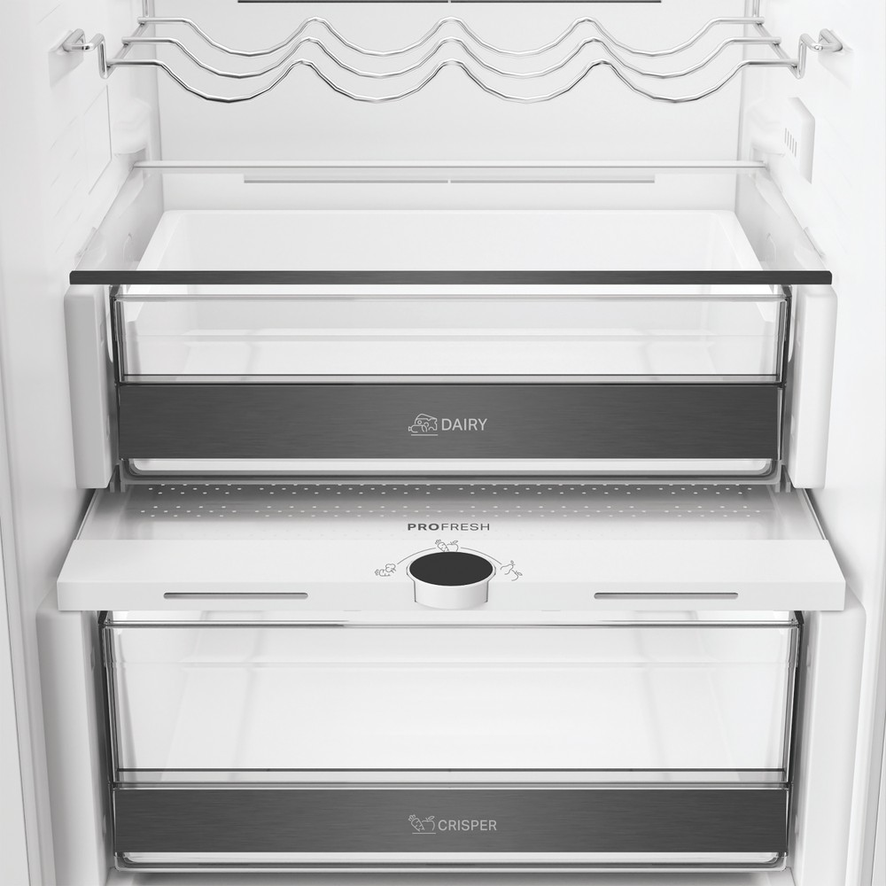 Whirlpool WHK2 5324 B6E Total No Frost beépíthető alulfagyasztós kombinált hűtőszekrény, 224/76L, Zen Inverter Kompresszor, 54x55x193.5 cm