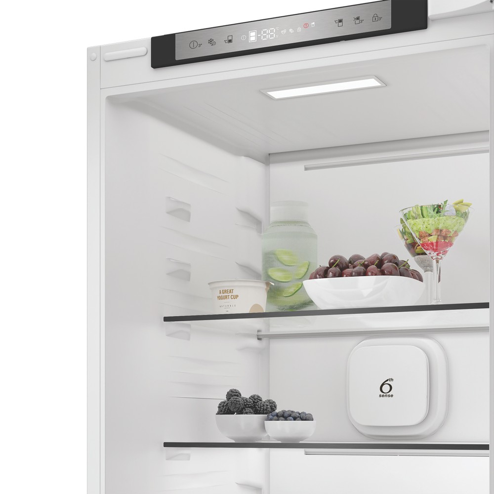 Whirlpool WHK2 5324 B6E Total No Frost beépíthető alulfagyasztós kombinált hűtőszekrény, 224/76L, Zen Inverter Kompresszor, 54x55x193.5 cm