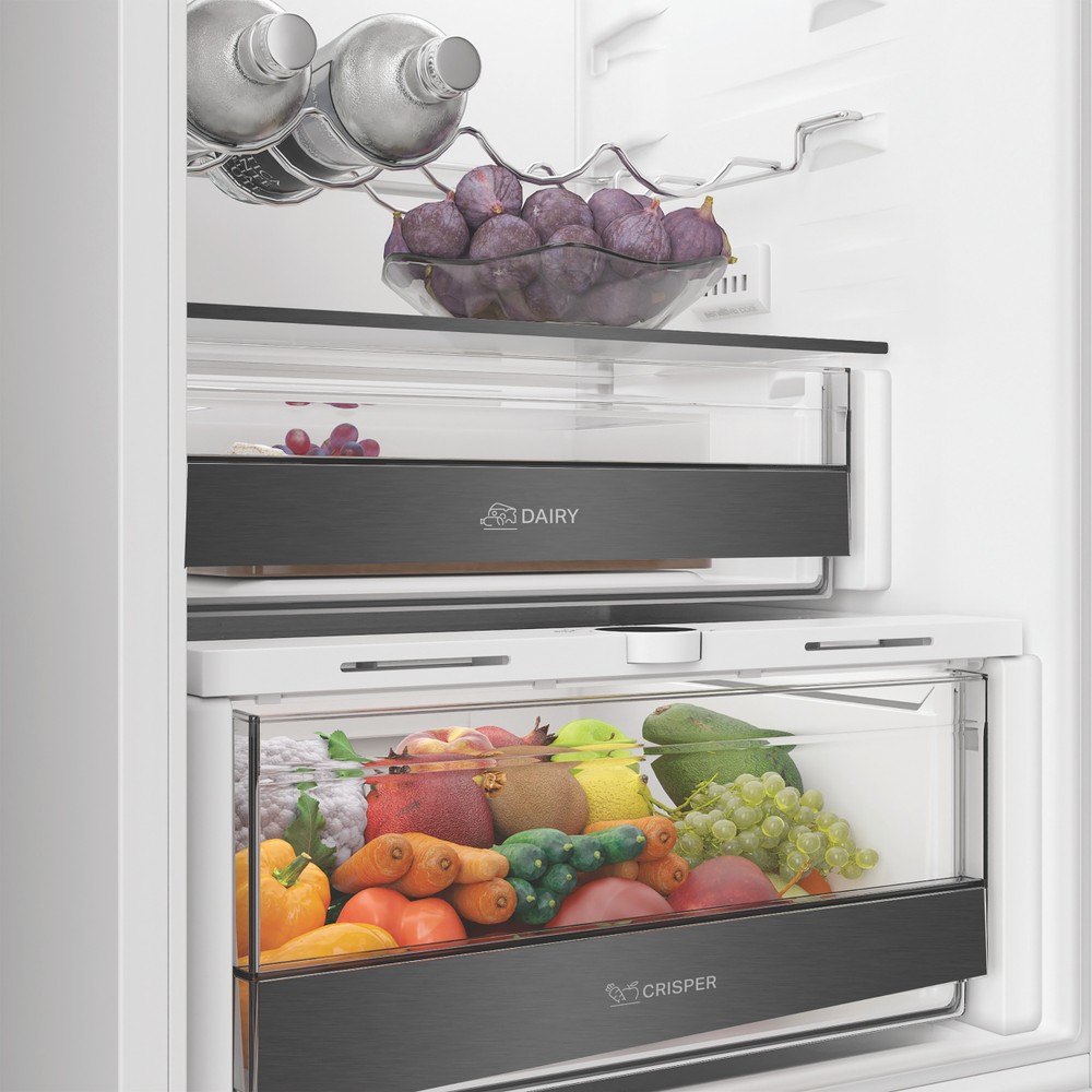 Whirlpool WHK2 5324 B6E Total No Frost beépíthető alulfagyasztós kombinált hűtőszekrény, 224/76L, Zen Inverter Kompresszor, 54x55x193.5 cm