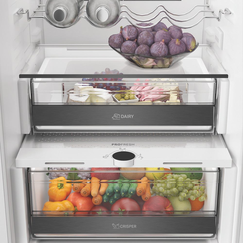 Whirlpool WHK2 5324 B6E Total No Frost beépíthető alulfagyasztós kombinált hűtőszekrény, 224/76L, Zen Inverter Kompresszor, 54x55x193.5 cm
