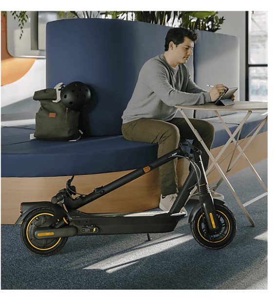 Segway-Ninebot MAX G2 E elektromos roller 