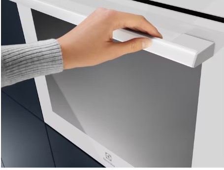 Electrolux EOF3H40BW beépíthető hőlégkeveréses sütő, 59.4x56x59 cm 