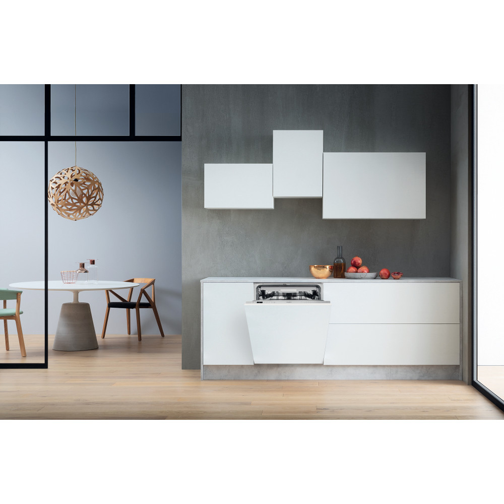 Whirlpool WIC 3C33 PFE teljesen beépíthető mosogatógép, 14 teríték, 3 kosár, automatikus ajtónyitás, 59.8x55.5x82 cm, ezüst szín 