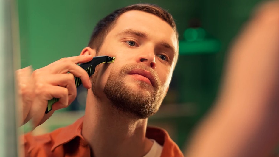 Philips QP6507/23 rezgőkéses borotva, száraz nedves használat, fekete szín 