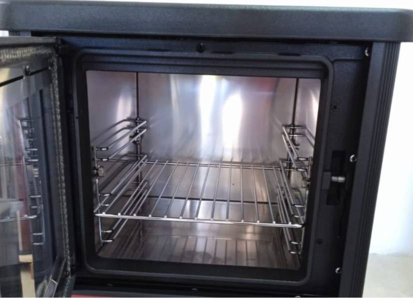 Edilkamin Dafne Forno sütős kandalló, kerámia borítással, bőr színű 7.2 kW, acélszerkezettel és öntvény égéstérrel